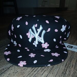 New Era 9Fifty New York Yankees Cherry Blossoms Snapback
